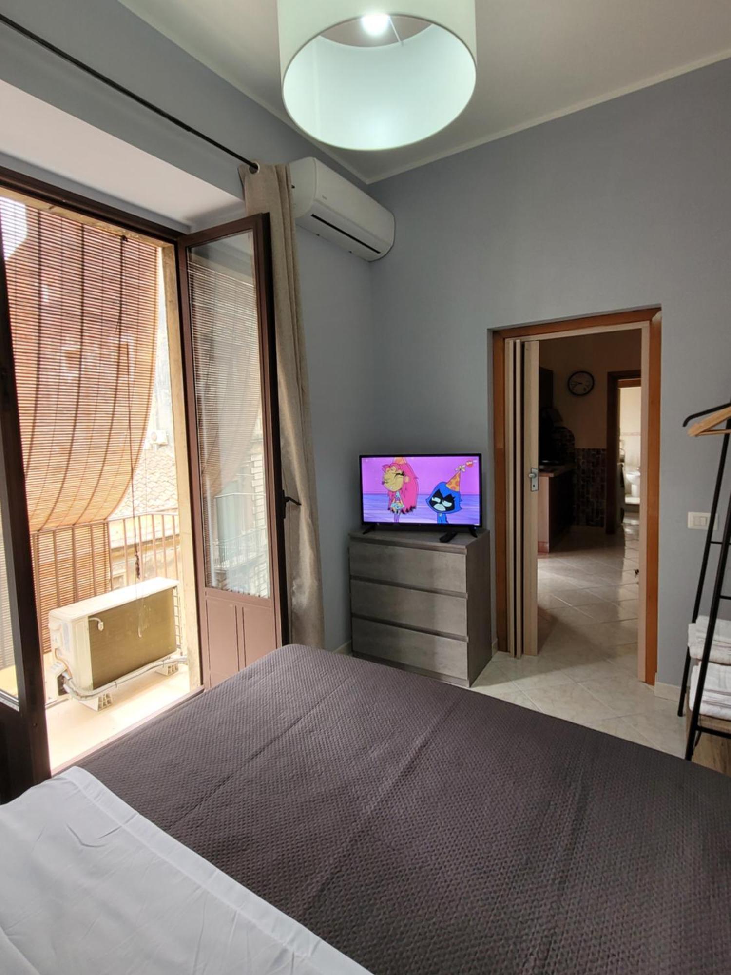 Caronda Etnea House Apartment คาตาเนีย ภายนอก รูปภาพ